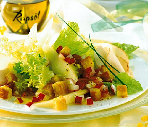 Salat mit Produkten der Bliesgau Ölmühle