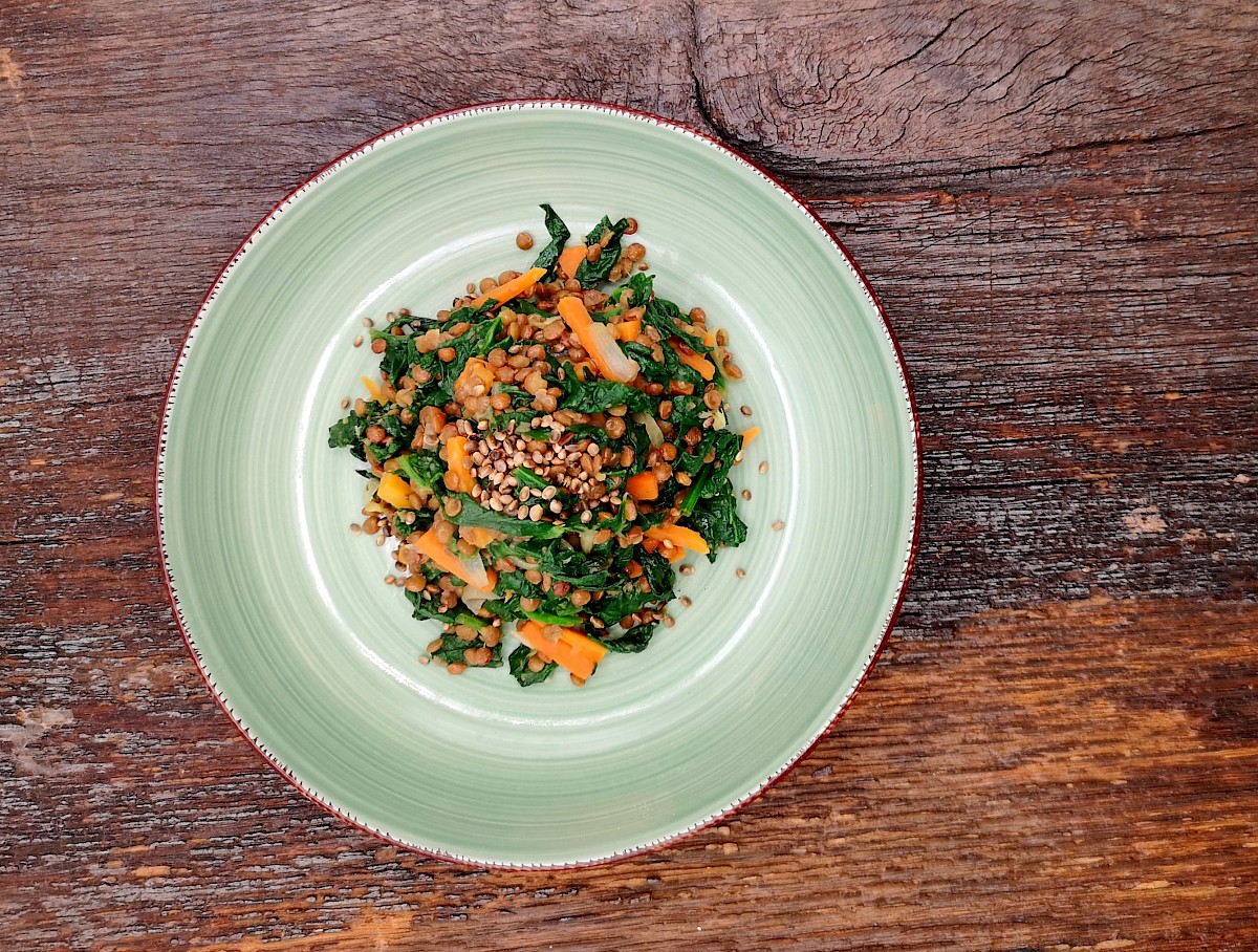 Bliesgau Ölmühle Linsen mit Spinat und Möhren | Pflanzenöl kaufen Bliesgau Ölmühle Linsen mit Spinat und Möhren | Pflanzenöl kaufen